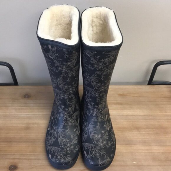 MoovBoot Vintage Orient Tall Rubber/Sheepskin Boot - Picture 4 of 6